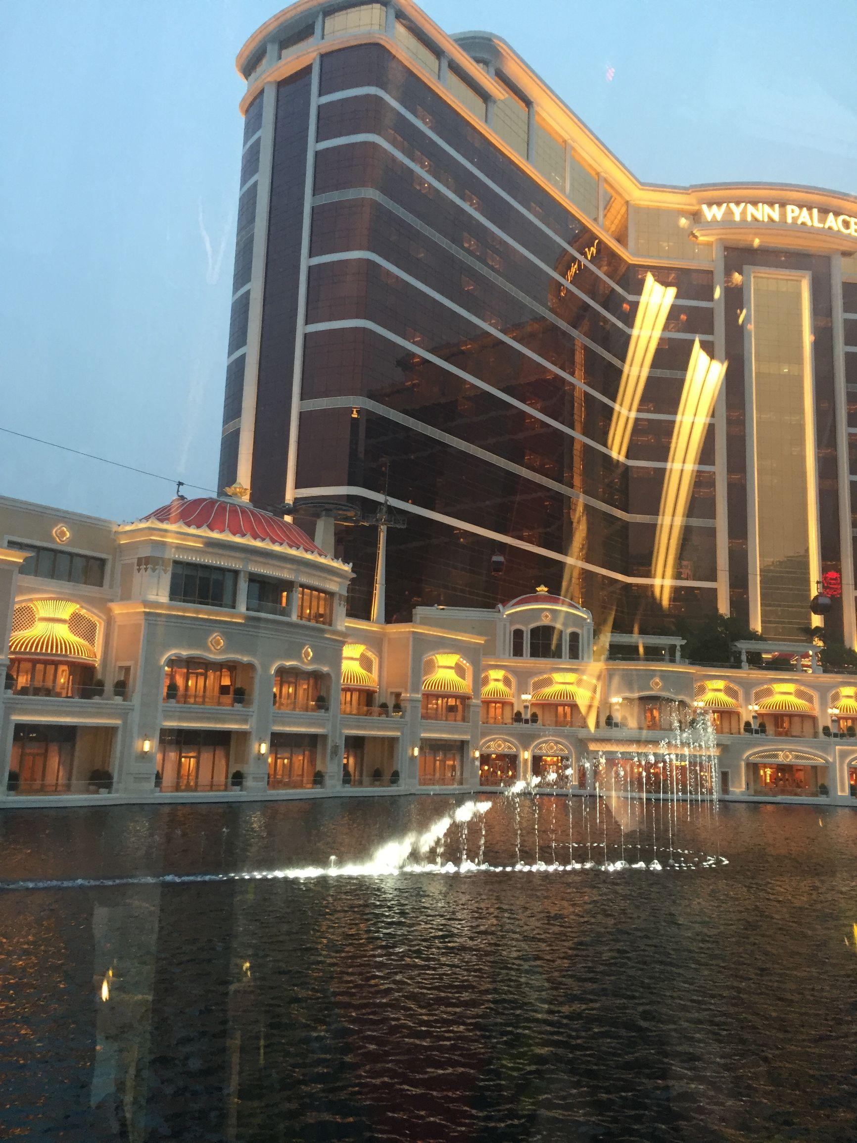 澳门,向尊敬的听众朋友们致意