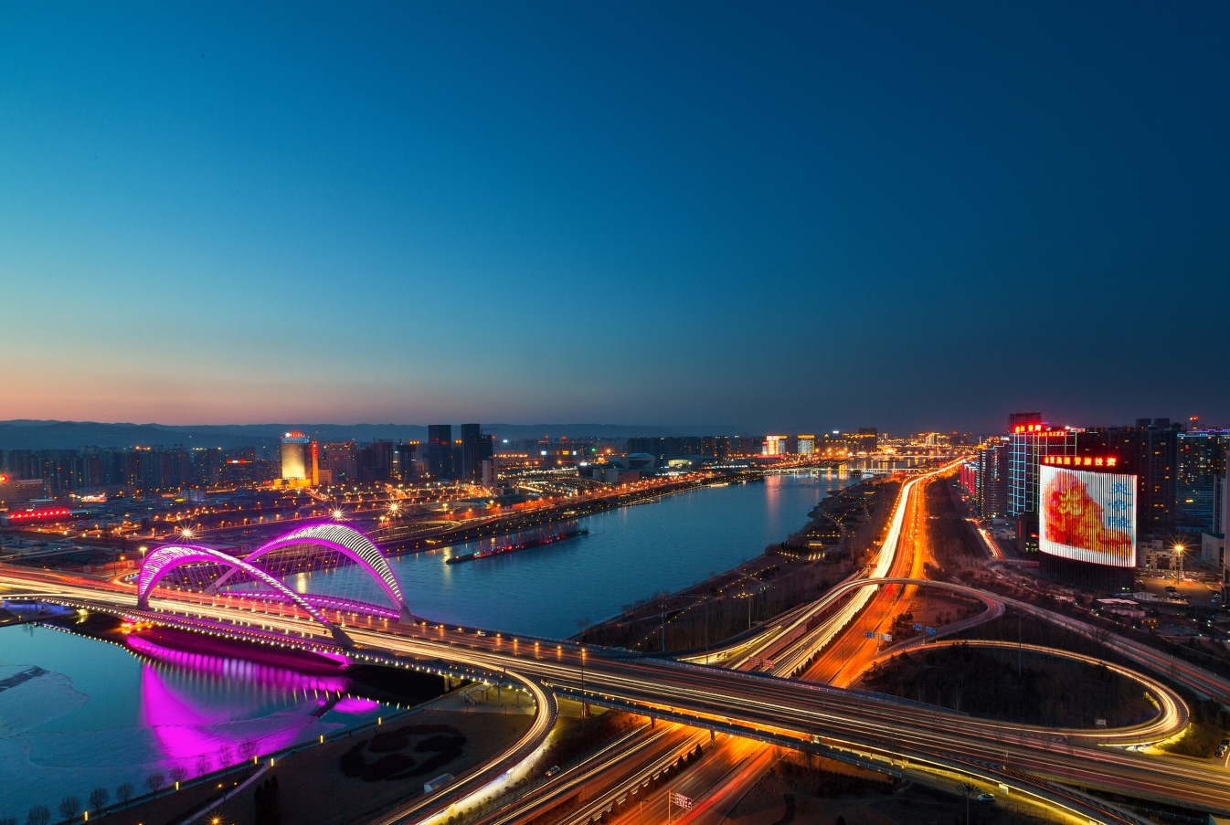 千年古韵，太原古都的辉煌传承之路